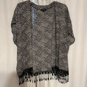 I.N. Studio Black and White Animal Print Shaw